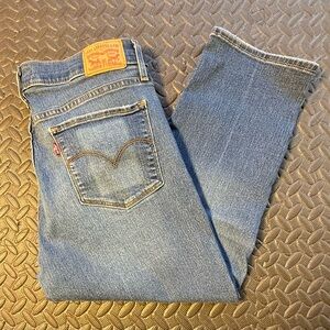 Levi's Women’s 311 Shaping Skinny Capri Size 32